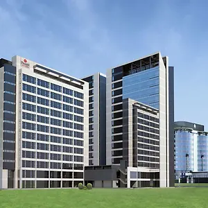 4* فندق Western Premier Airport